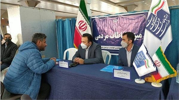 میز ارتباط مردمی اداره کل ارتباطات و فناوری اطلاعات خراسان شمالی در مصلی نماز جمعه برپا شد