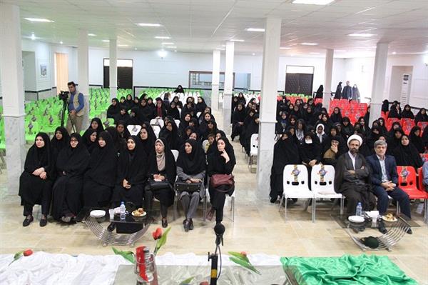 همایش تجلیل از بانوان امدادگر و ایثارگر دفاع مقدس  در محل فرهنگسرای شهروند شهرداری بجنورد برگزار شد.