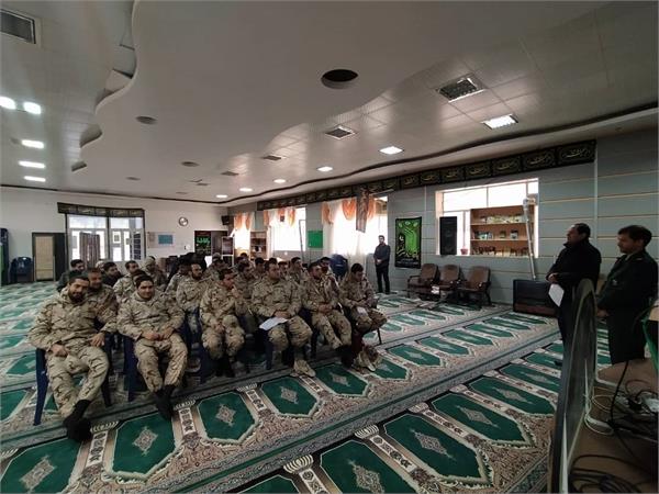 مهارت آموزی کارکنان وظیفه در حوزه تجارت الکترونیک