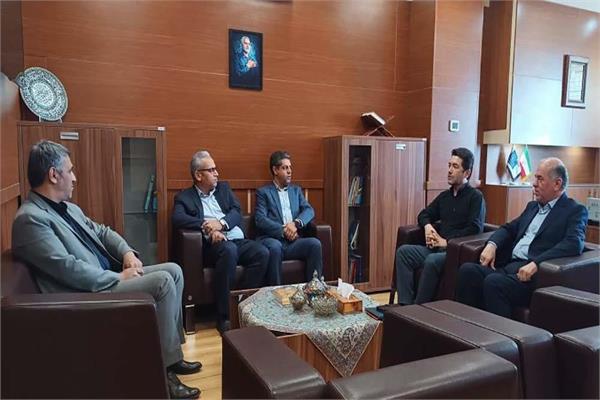 هم‌افزایی و تعامل بیشتر در خانواده ارتباطات استان با محوریت توسعه خدمات رسانی به مردم