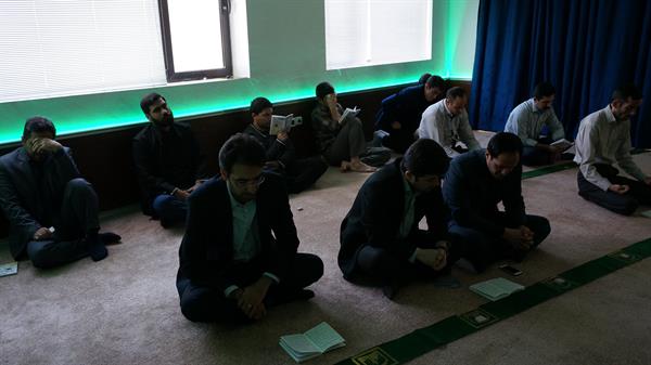 برگزاری مراسم زیارت عاشورا در اداره کل ارتباطات و فناوری اطلاعات استان خراسان شمالی